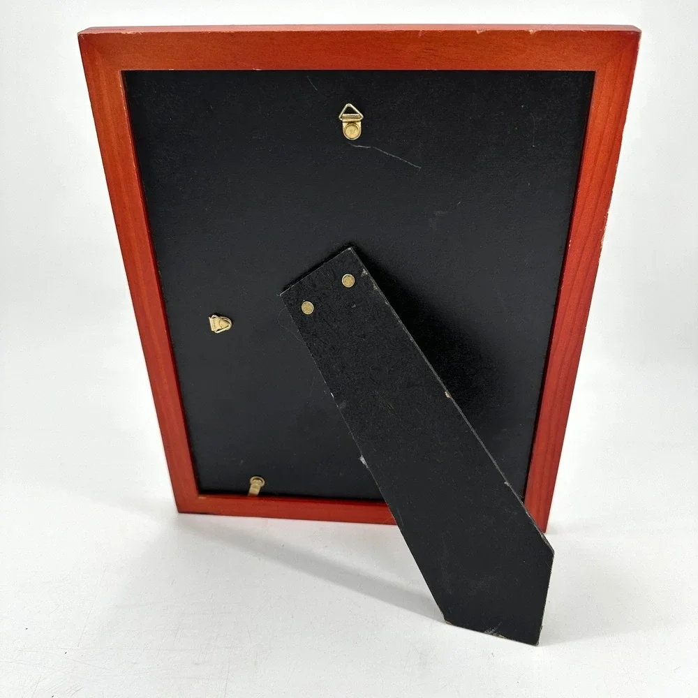 N/A red wooden